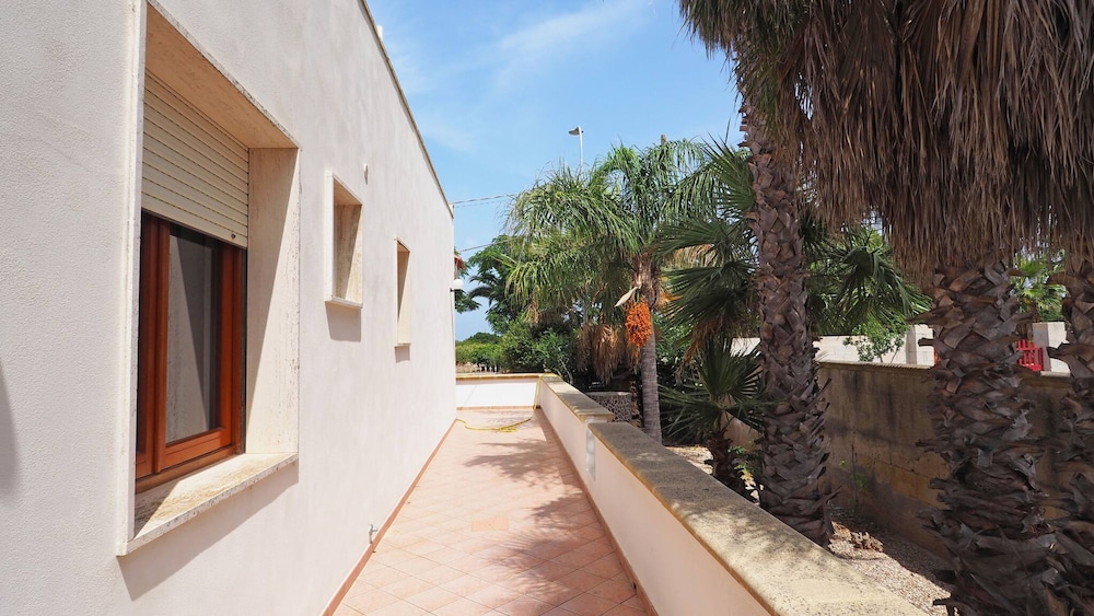 Villa Bellavista 8 Guests 3 Bedrooms by the sea