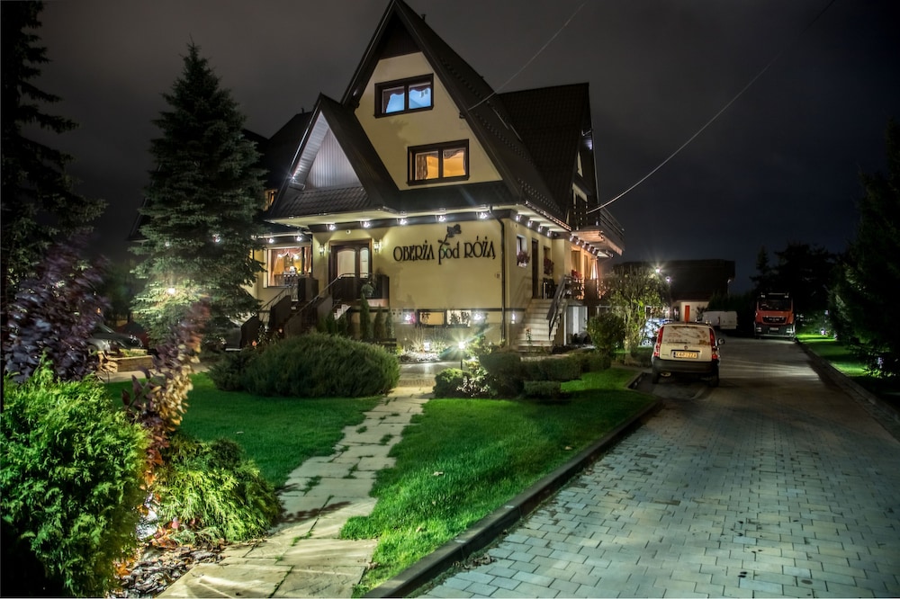 Hotel Oberża pod Różą - Image 1