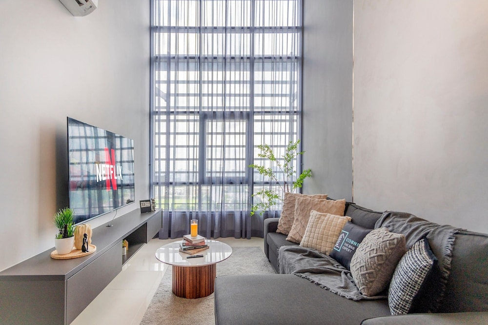 Novo Suites @ Jalan Ampang Skypool
