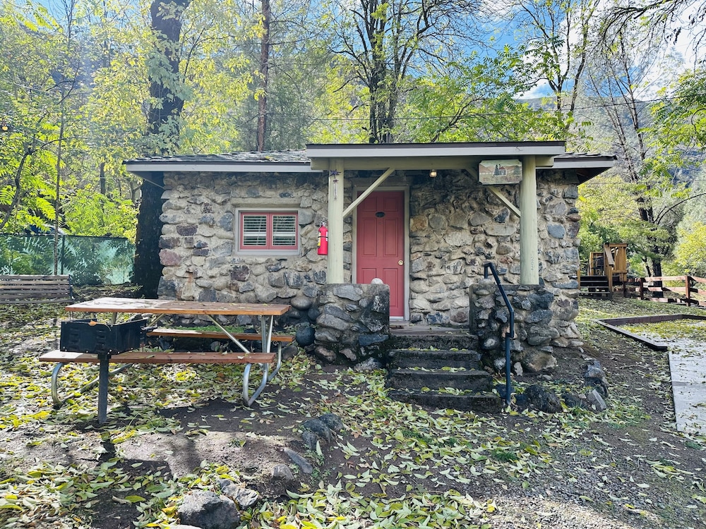 Indian Flat RV Park - Tent Cabins & Cottages