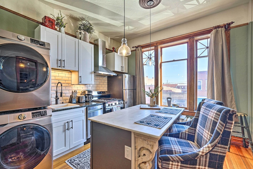 Walk to Shops & Restaurants: Dtwn Laramie Condo! view 4