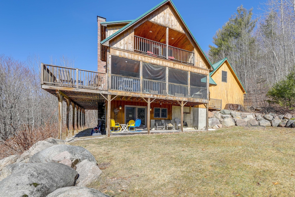 Spacious Harrison Cabin ~ 1 Mi to Long Lake! view 2