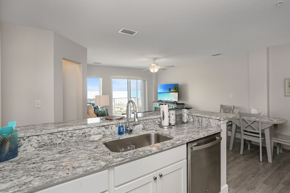 Surfside 17 view 5