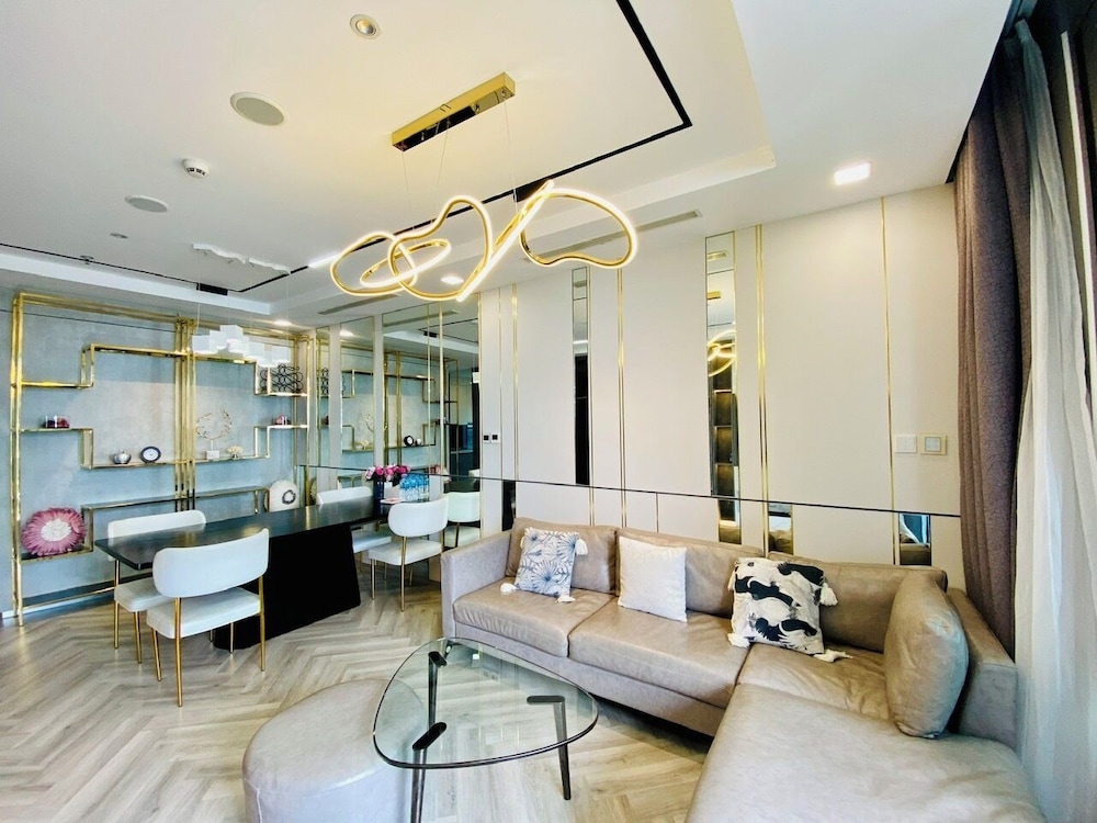 Serenity Serviced Apartments-Landmark 81