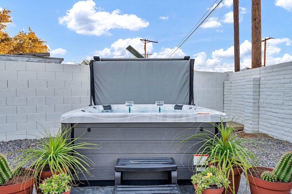 Beatrice Mini-resort Scottsdale