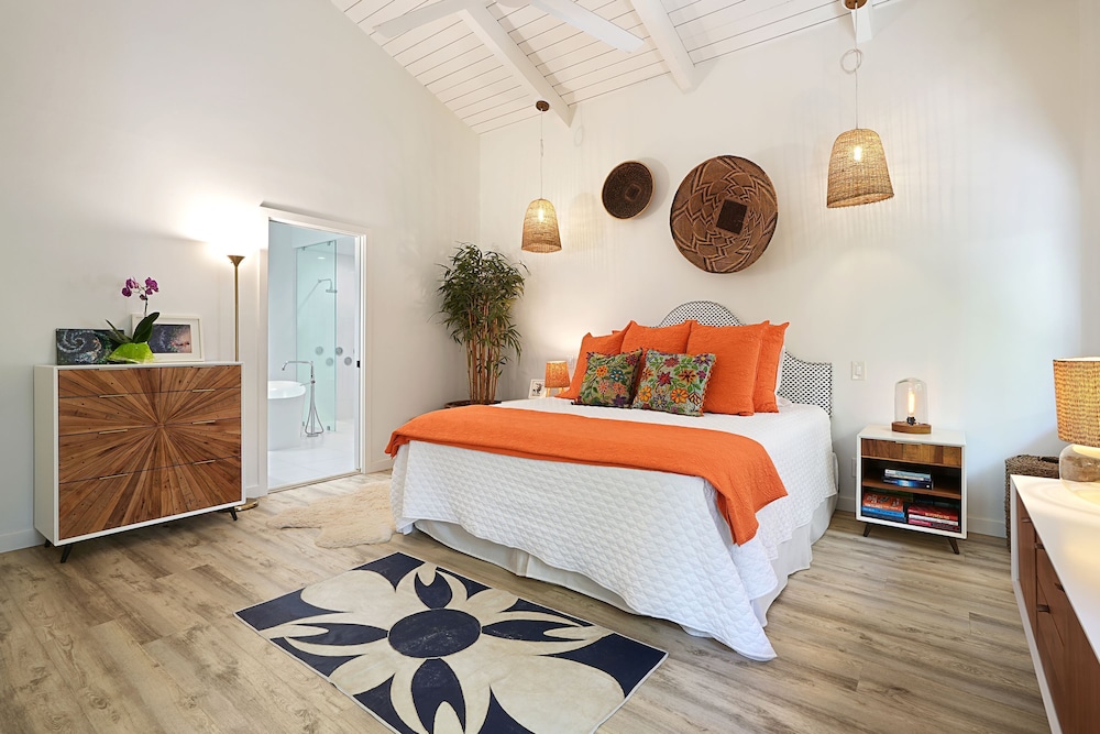 Kamalani Modern in Princeville