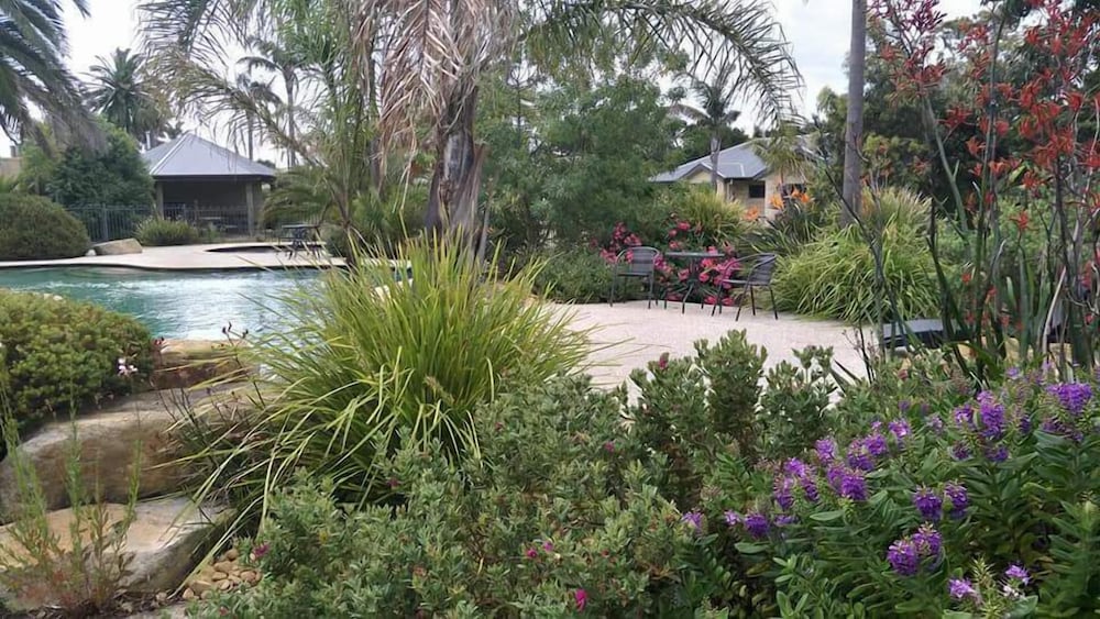 Island Cove Villas
