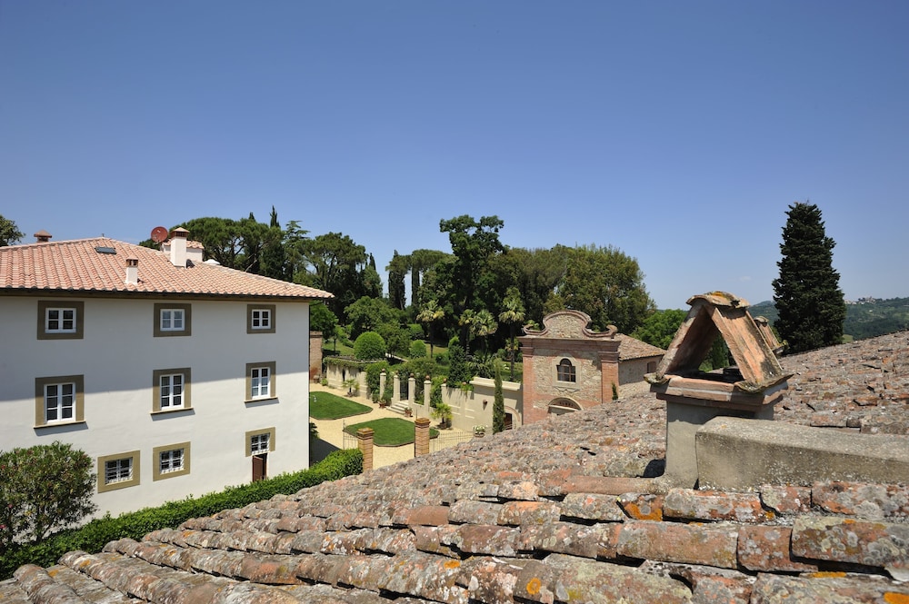 Pratello Country Resort view 2