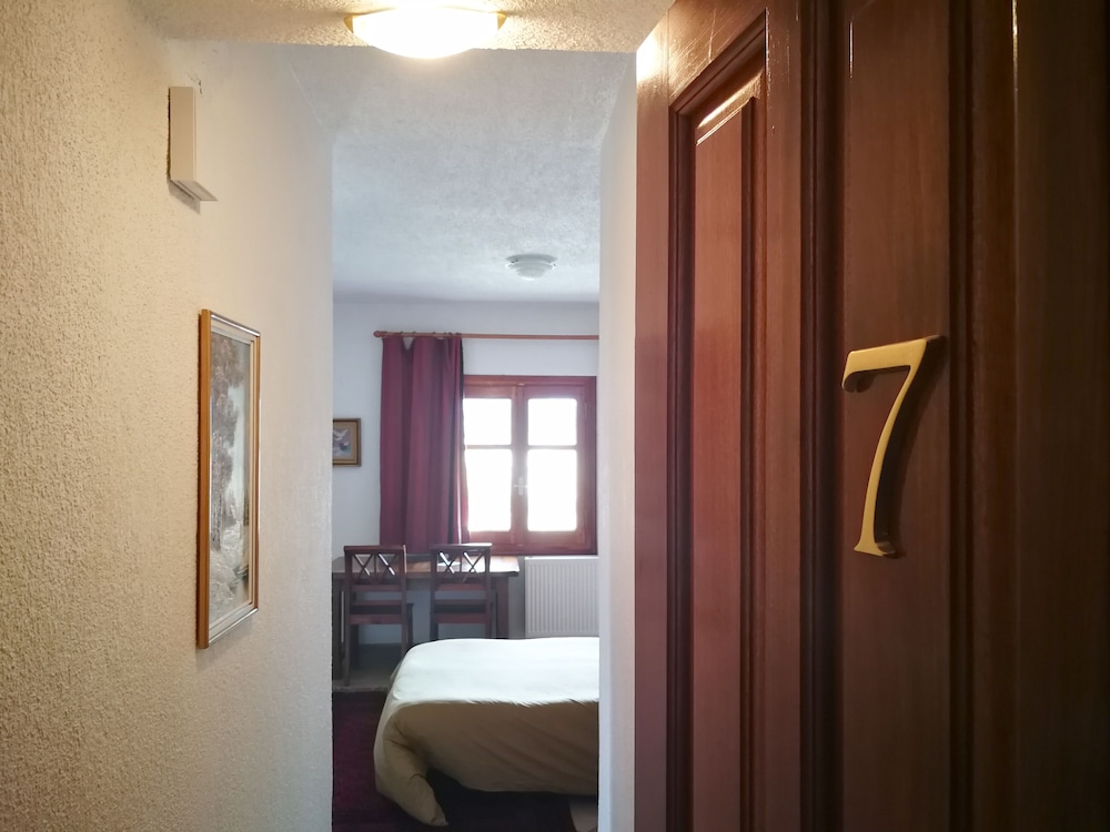 Nikky's Place - Property Image 20