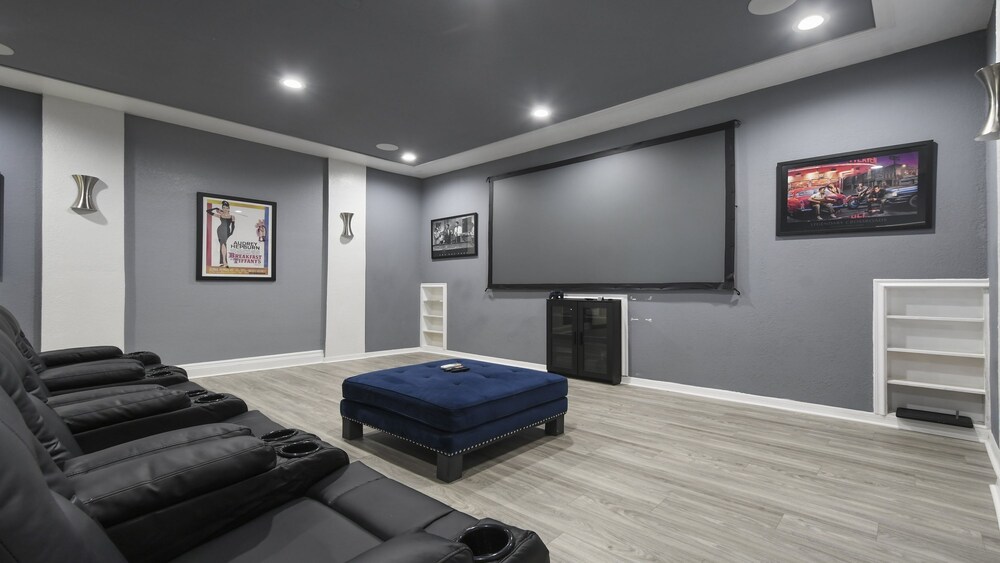 Sunset Getaway Highland View Private Pool SPA and Movie Room