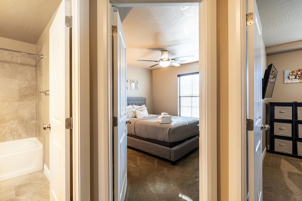 Sand Cove 3 Bedroom Townhouse