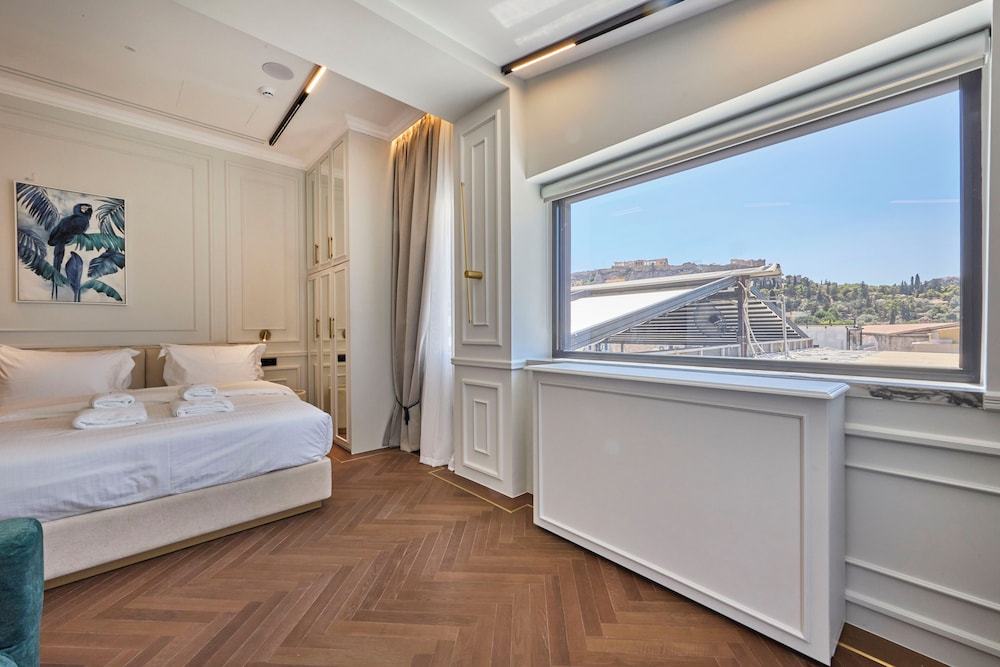Ermou 99 Intelligent Private Suites