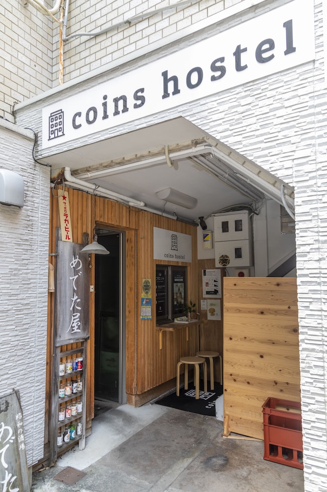 coins hostel tenjin