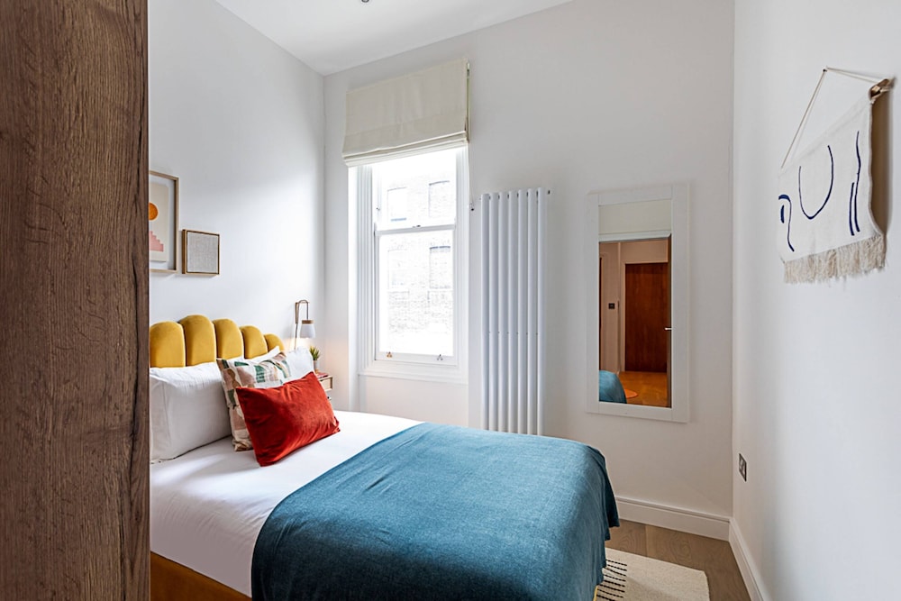 Stunning Earls Court Flat