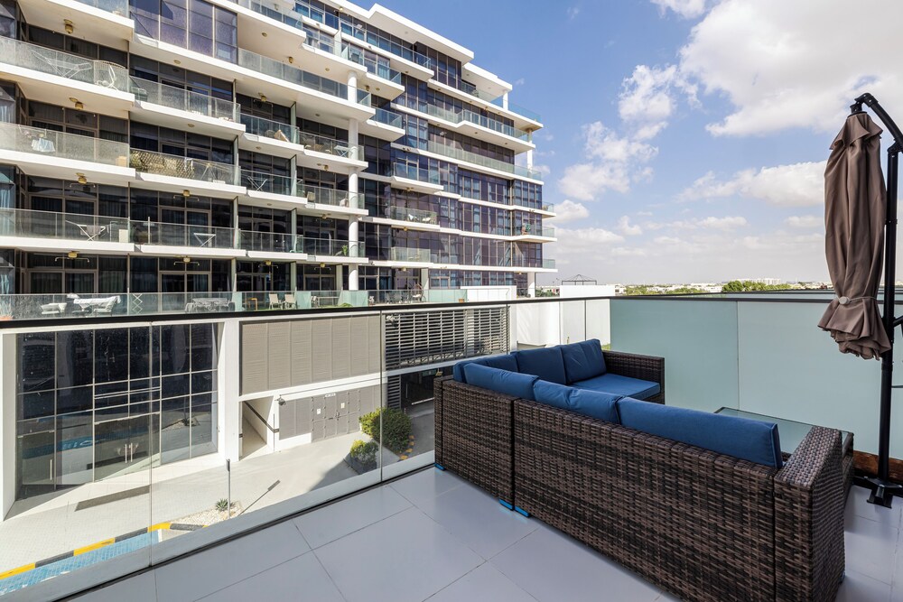 Studio Huge Balcony Loreto 1 Damac Hills
