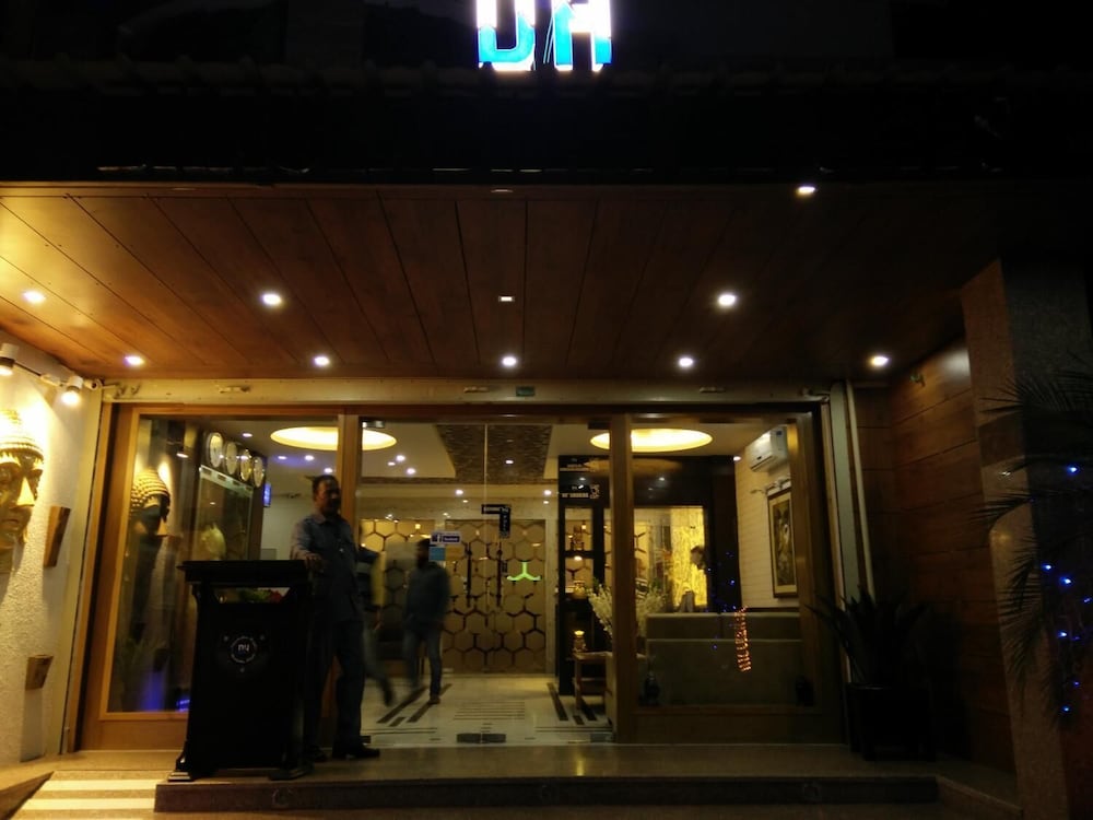 Photo 18