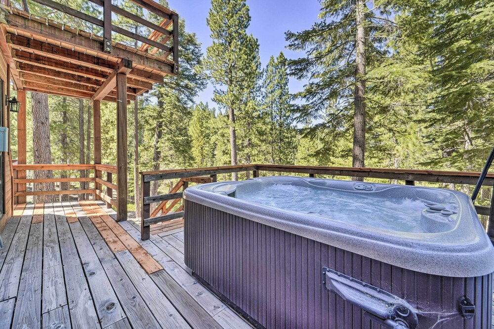 Lake Tahoe Vacations - Unique Northstar Resort Cabin w/ Woodsy Deck - Property Image 19