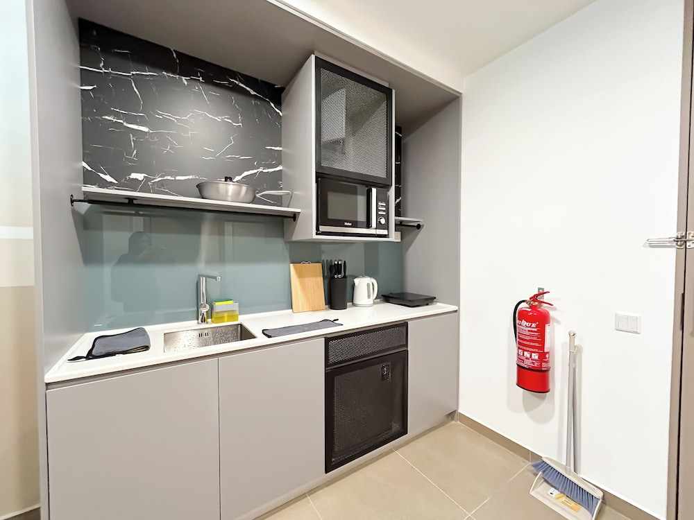 Mossaz by Manhattan Group