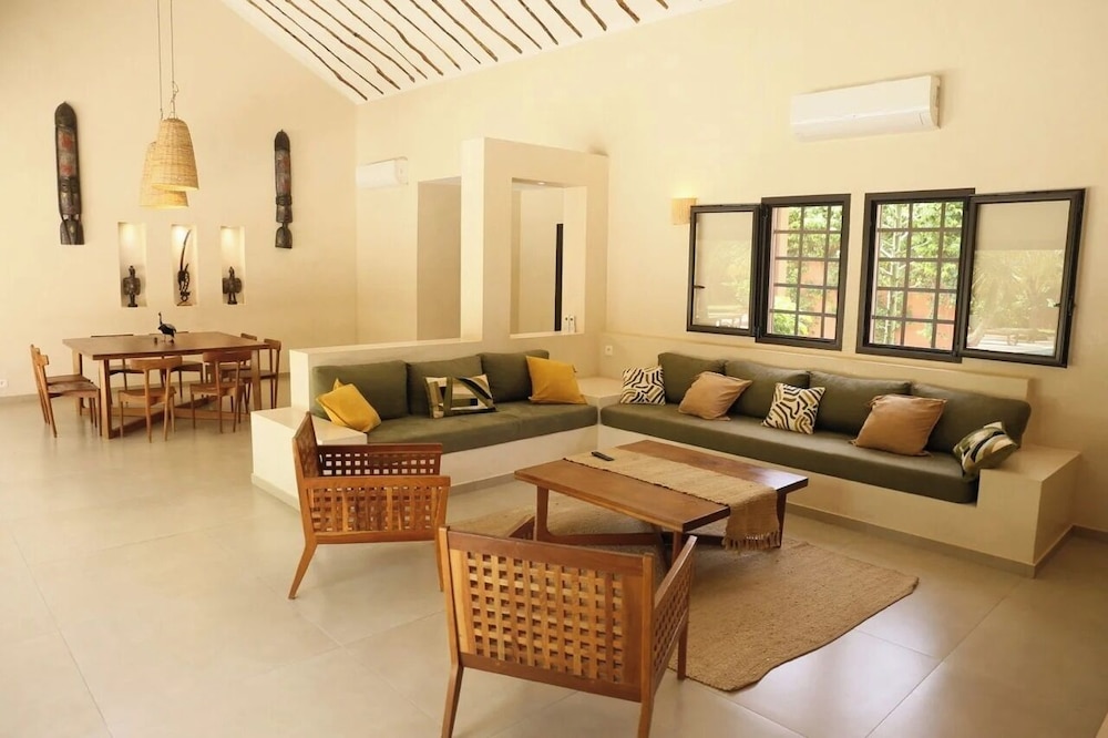 Villa SUNUGAL