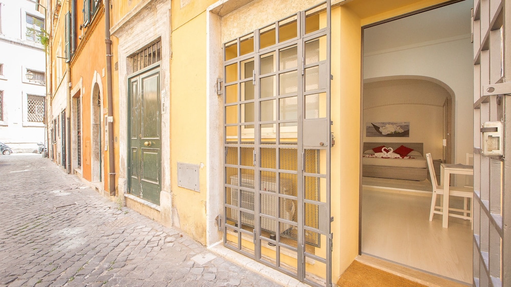 Rental In Rome Studio Pantheon