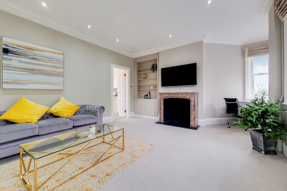 The Knightsbridge Residences
