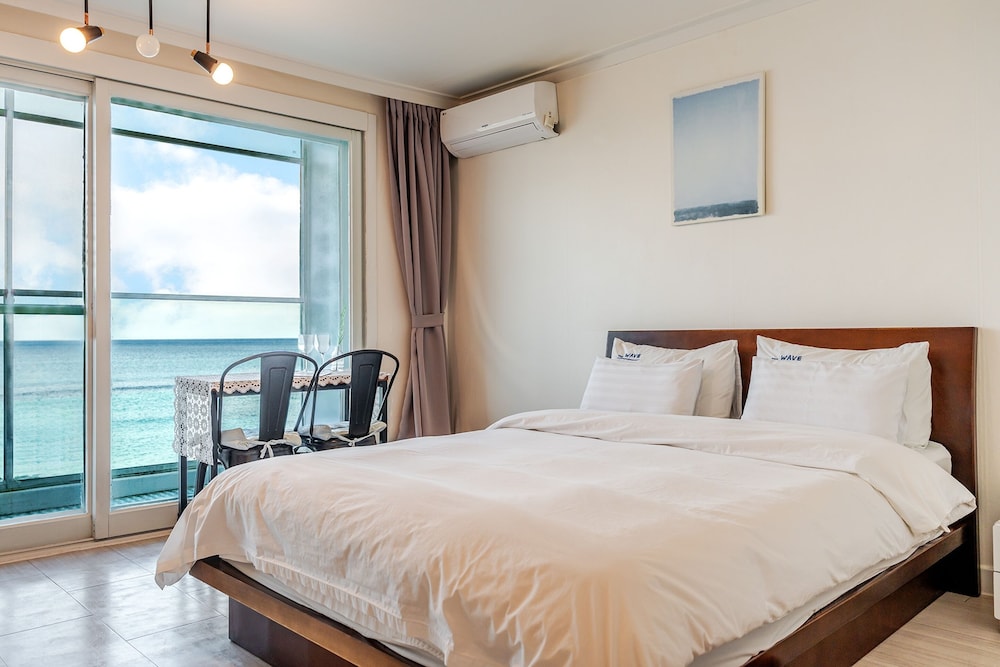 Goseong The Wave Pension