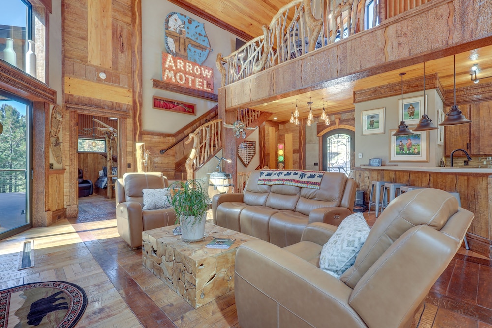 Angel Fire Cabin Rental w/ Private Hot Tub & Deck! view 2