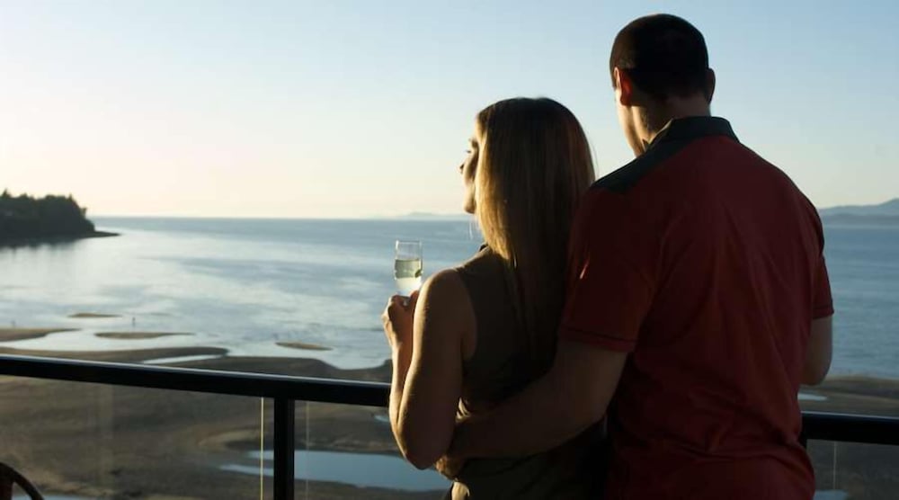 Parksville Vacations - THE Beach Club Resort - Property Image 12