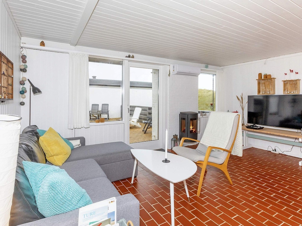 Secluded Dune Cottage-by Traum