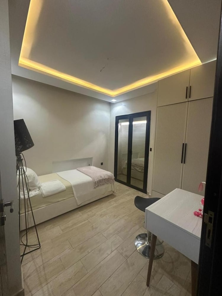 Luxury Central Cosy Villa