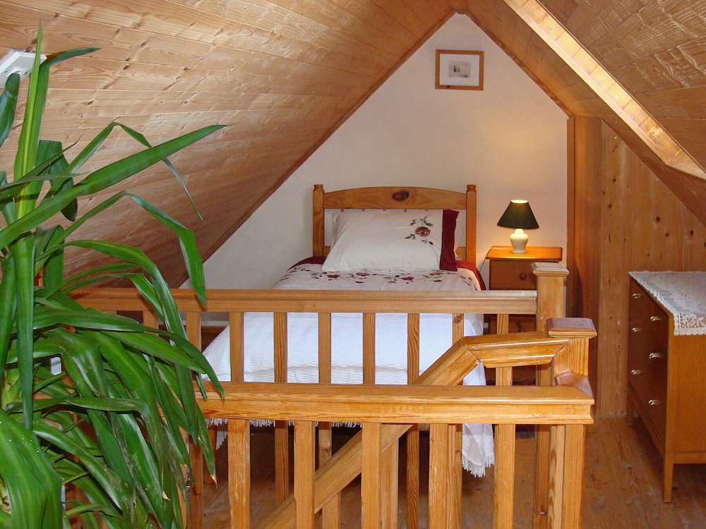 Bridies Holiday Cottage Roundstone