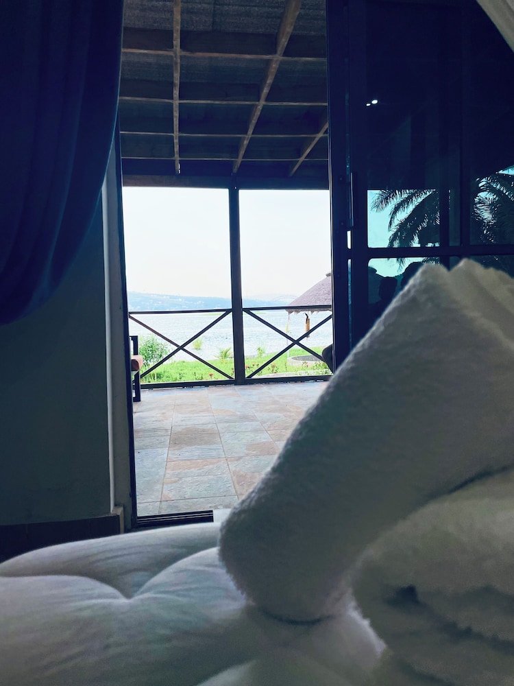 Platinum Blue Island Resort