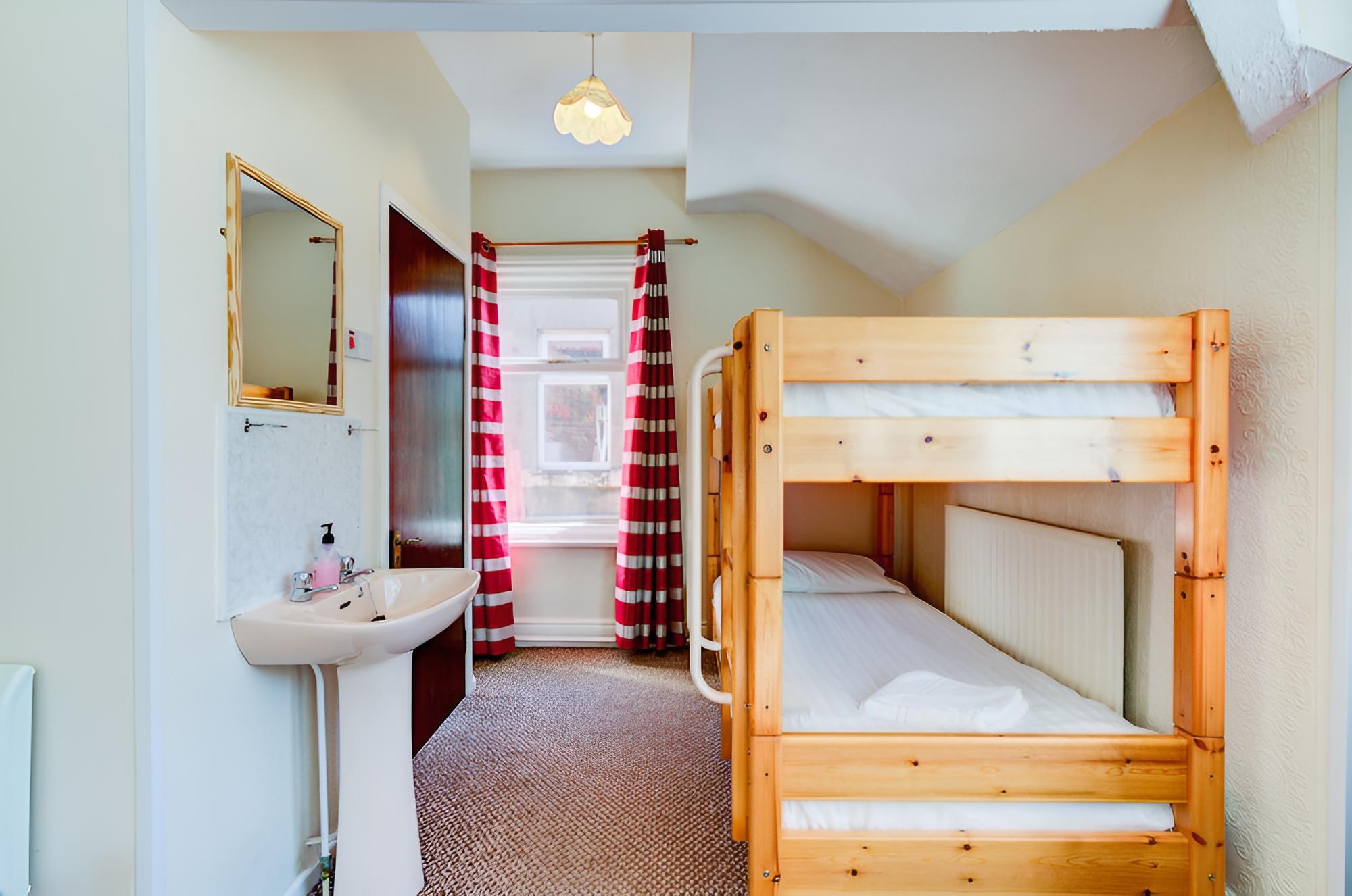 New Osborne Hotel