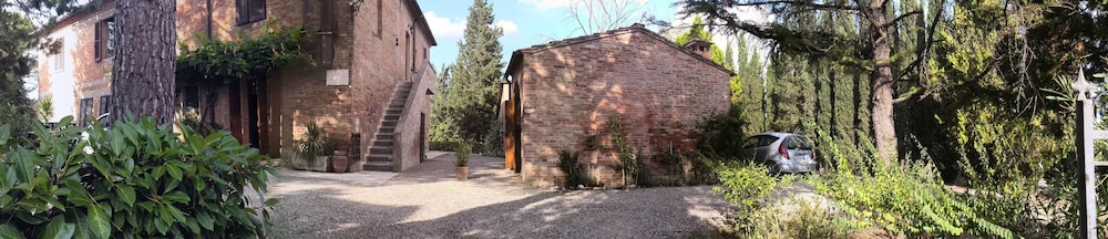 Photo 47