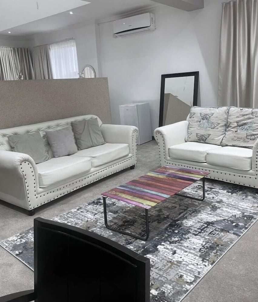 Escapade Lux Guesthouse