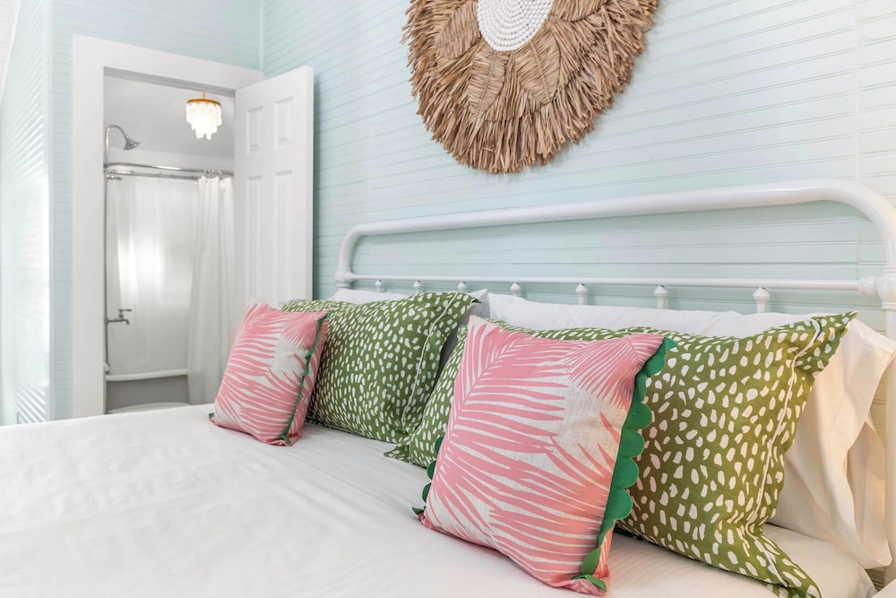 Cake by the Ocean Tybee Vacation Rentals