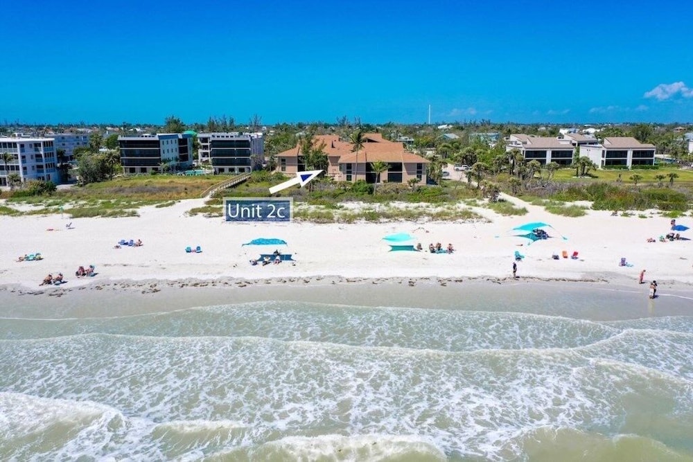 Coquina Beach 2c 2 Bedroom Condo