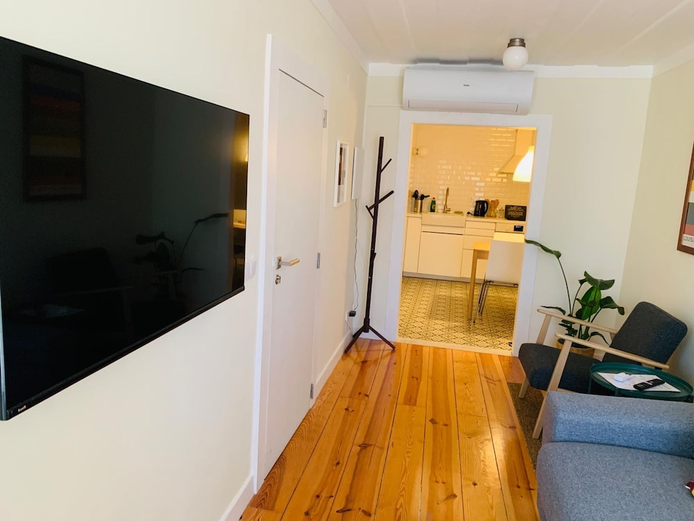 Modern Boutique Apartment in the Heart of Alfama