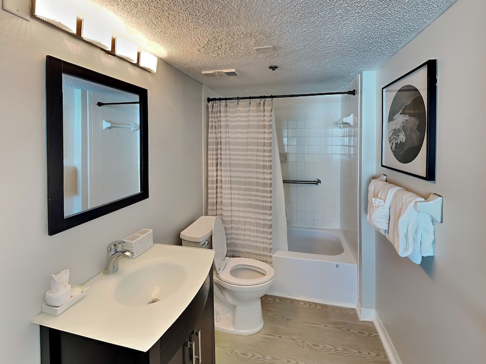 Sea Oats #603 by Southern Vacation Rentals