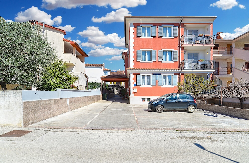 Apartments 2224