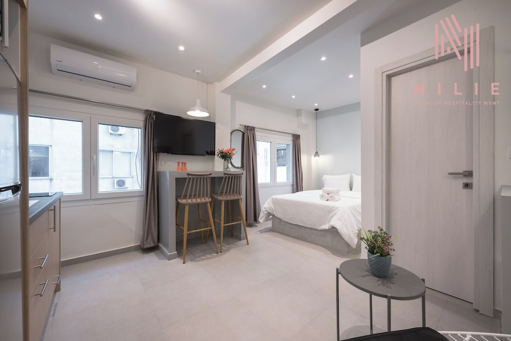 INsite Nilie Hospitality MGMT