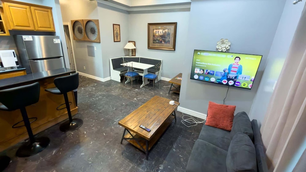 1st Floor Pool Affordable Near Beach 2 Bedroom Apts