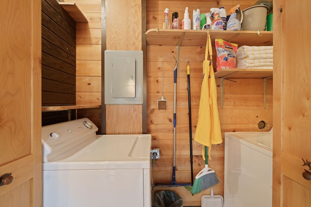 Pole House 10 2 Bedroom Cabin