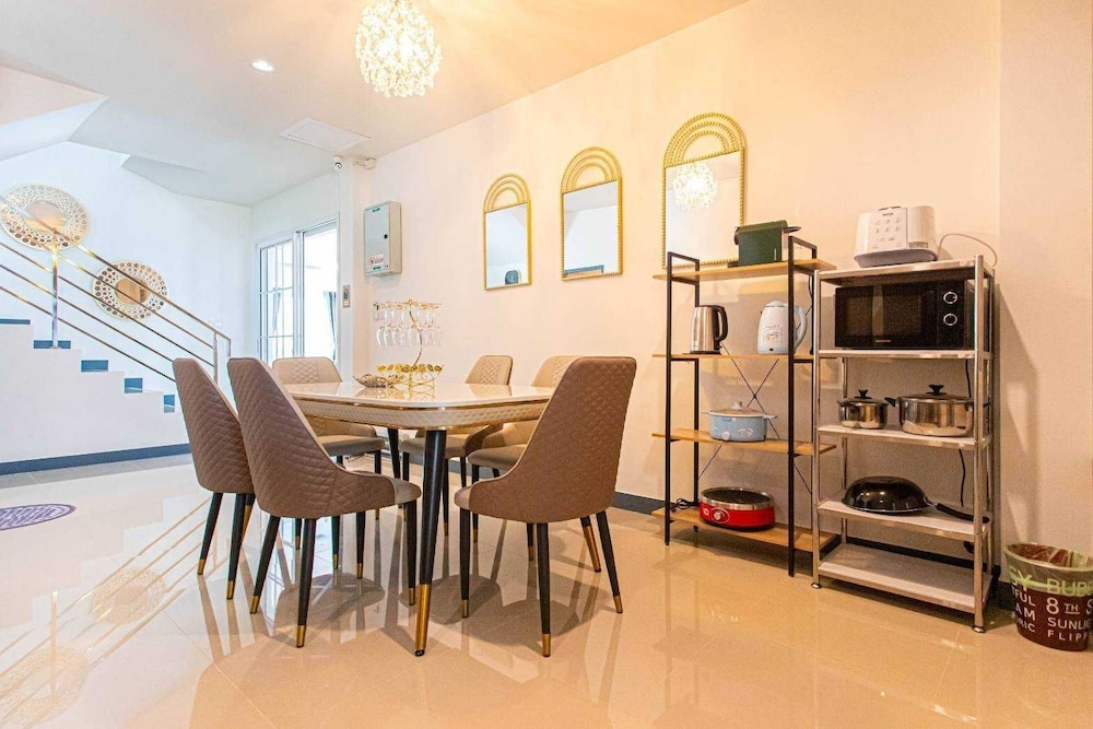 LidaPoolVilla ChiangMai