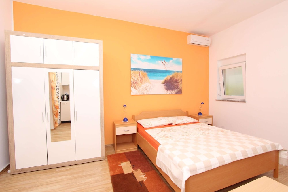 Apartments Sena