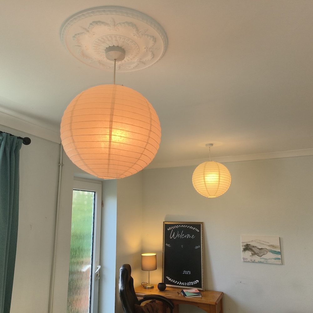 Private Entire House - 3 Bedrooms, Garden, Parking view 2