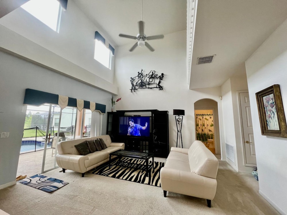 1018 Wonderful House Swimming Pool and Billiards