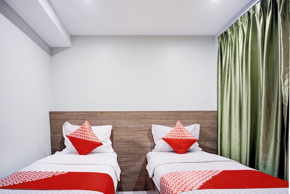 OYO 94772 Gapura Hotel