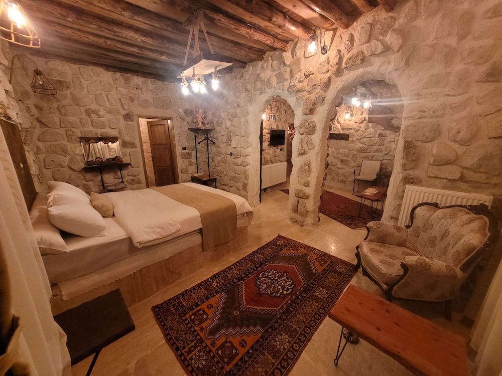 LA DİAS CAVE CAPPADOCİA