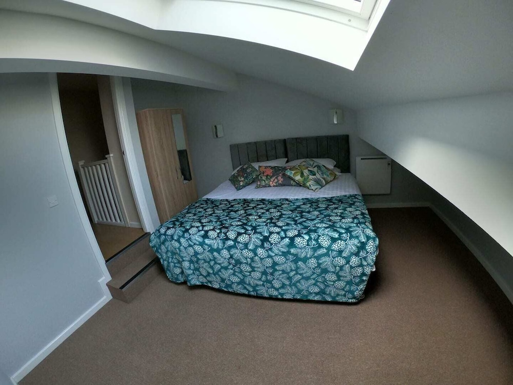 Manchester Metropolitan Loft Apartment view 3